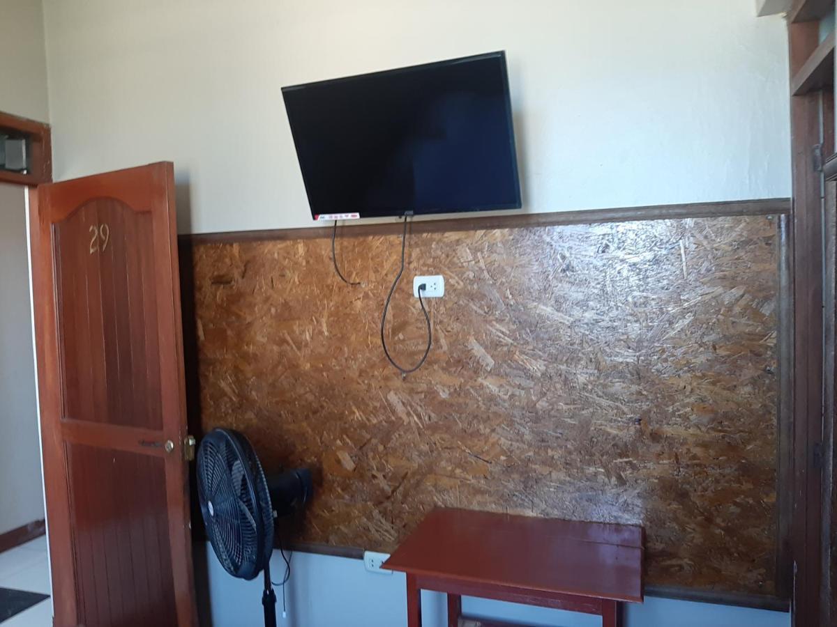 Hospedaje El Emperador Hotel Pucallpa Eksteriør billede