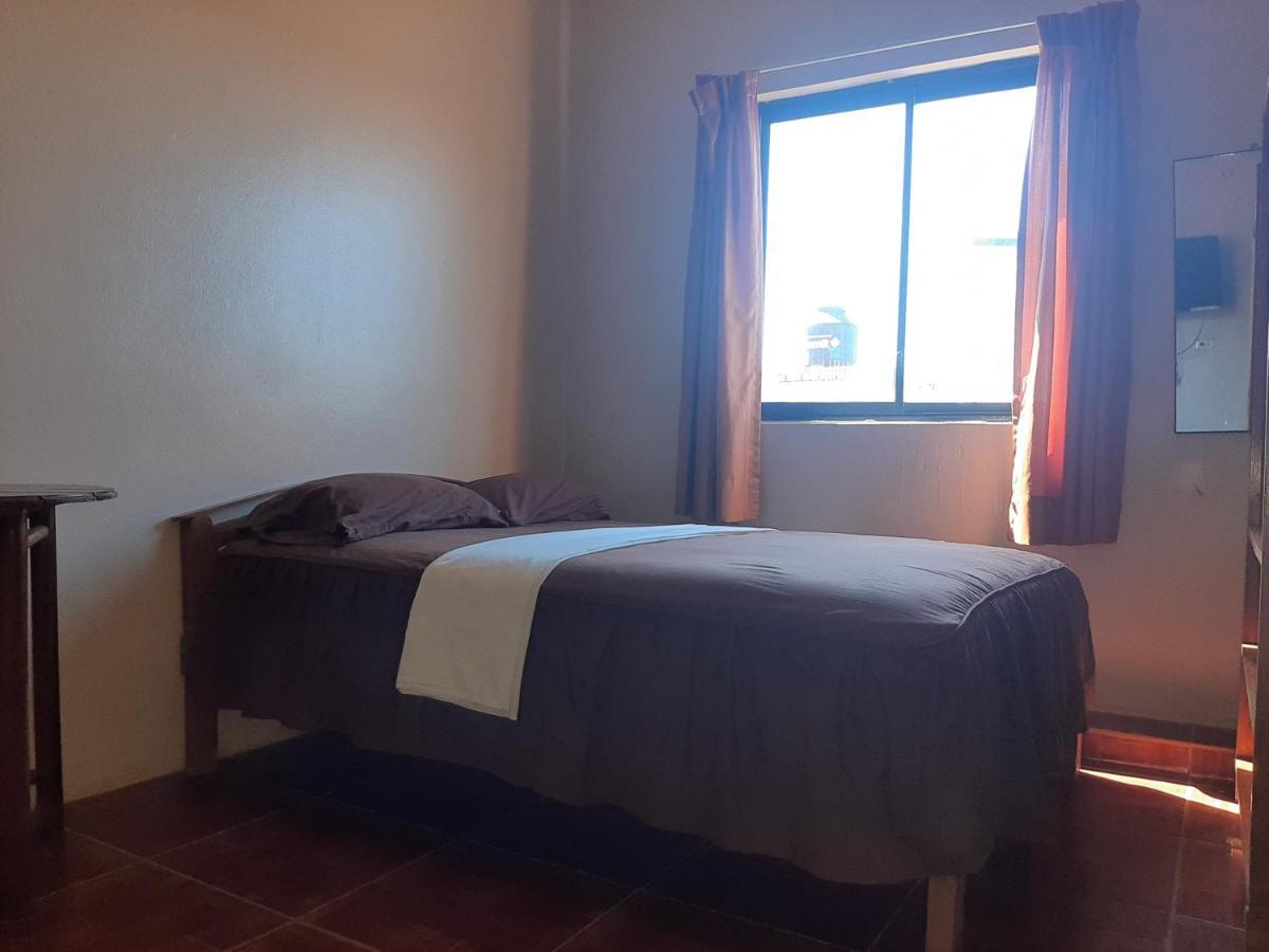 Hospedaje El Emperador Hotel Pucallpa Eksteriør billede