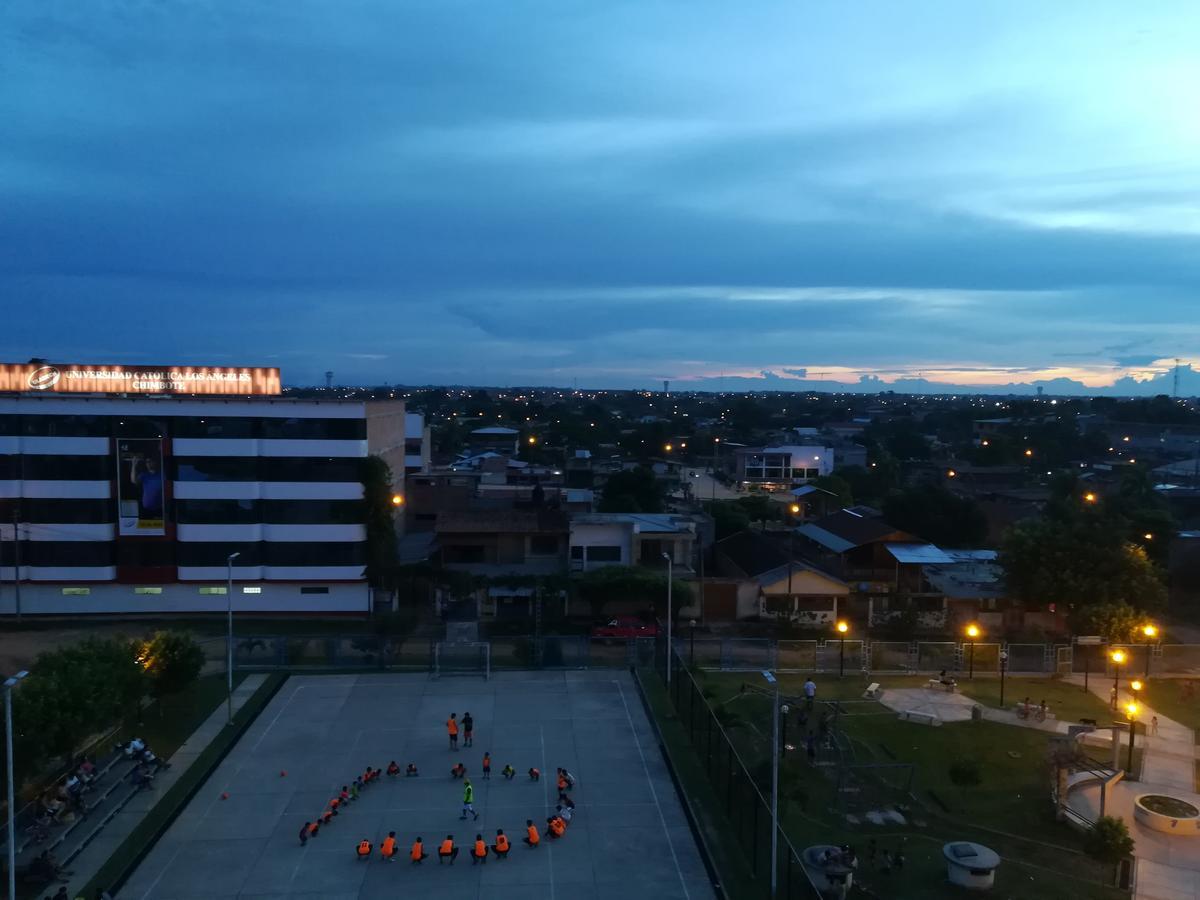 Hospedaje El Emperador Hotel Pucallpa Eksteriør billede