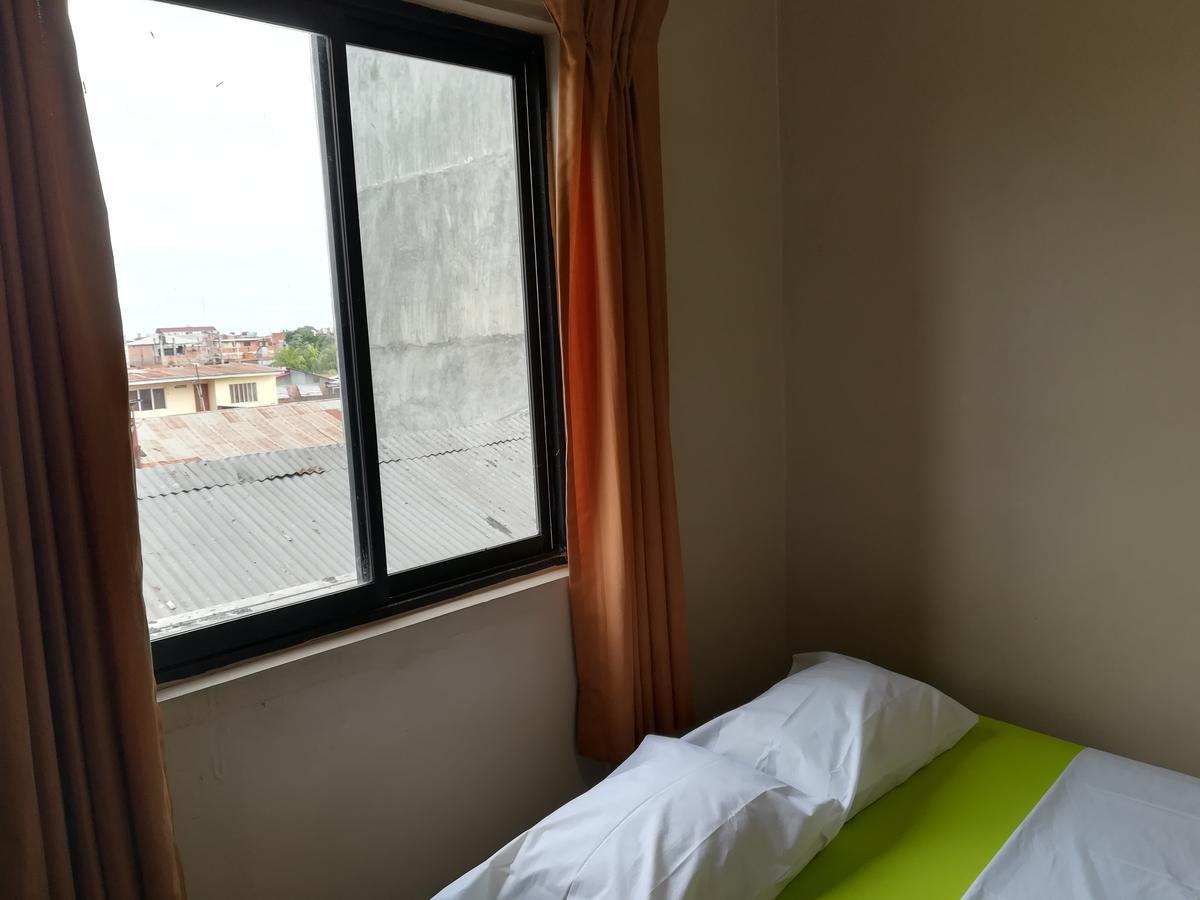 Hospedaje El Emperador Hotel Pucallpa Eksteriør billede